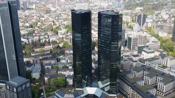 Deutsche Bank Frankfurt von Oben