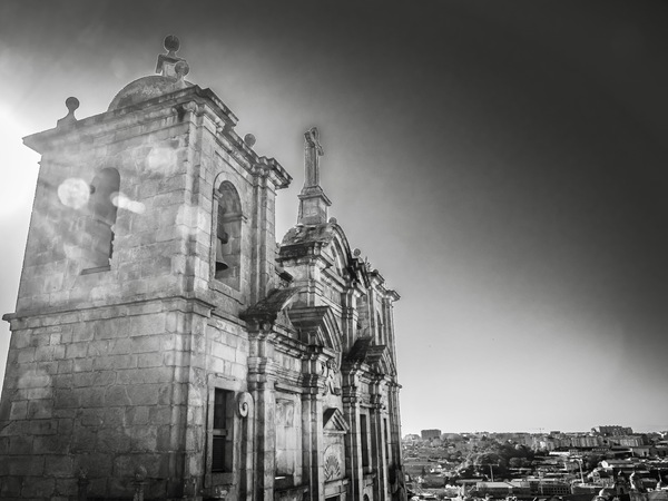 Sankt Lorenz Kirche, Porto