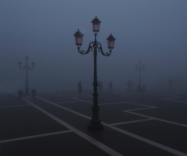 Menschen im Nebel.jpg